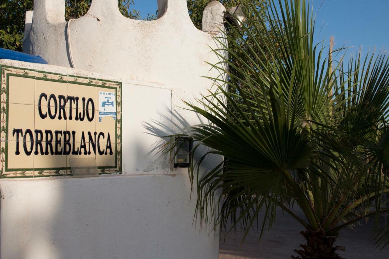 אל פוזו דה לוס פריילס Casas Rurales Cortijo Torreblanca Parque Cabo De Gata מראה חיצוני תמונה